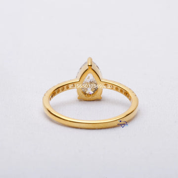 Elegant 14kt white gold ring with VVS clarity labgrown diamonds for women perfect for engagement or parties