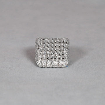 Explore our latest 14 kt white gold lab-made diamond, flaunting impeccable VVS clarity for men Gurukrupa-Gems