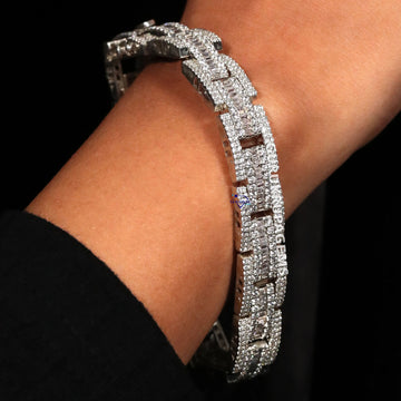 Introducing an attractive bracelet with round and baguette labgrown diamonds, perfect for adding sparkle to any outfit Gurukrupa-Gems