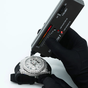 Step up your style with a trendy men's hip-hop moissanite watch