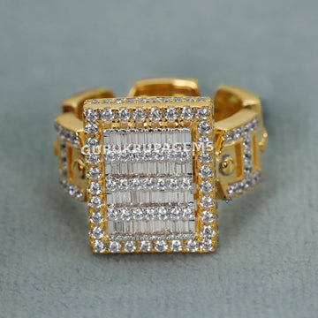 Take a look to our newly designed 14 kt yellow gold labgrown diamond with VVS clarity Gurukrupa-Gems