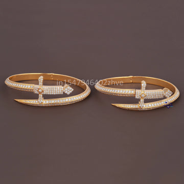 VVS clarity diamond branded love bracelets for men women custom made hip hop accessory-Gurukrupa-Gems